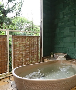 B1 Bath